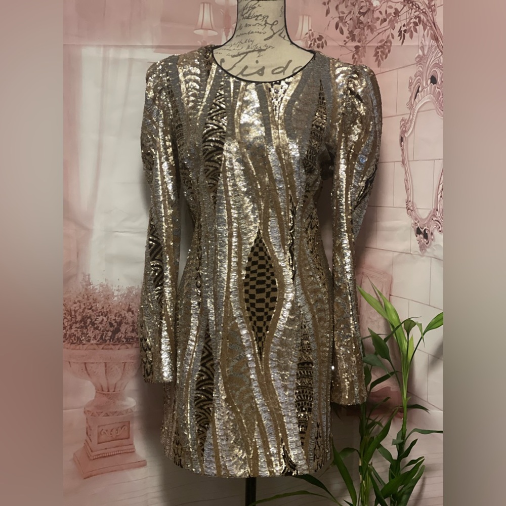 Marciano Los Angeles Sequin Dress in Black, Silver & Gold Lined Size (Large)